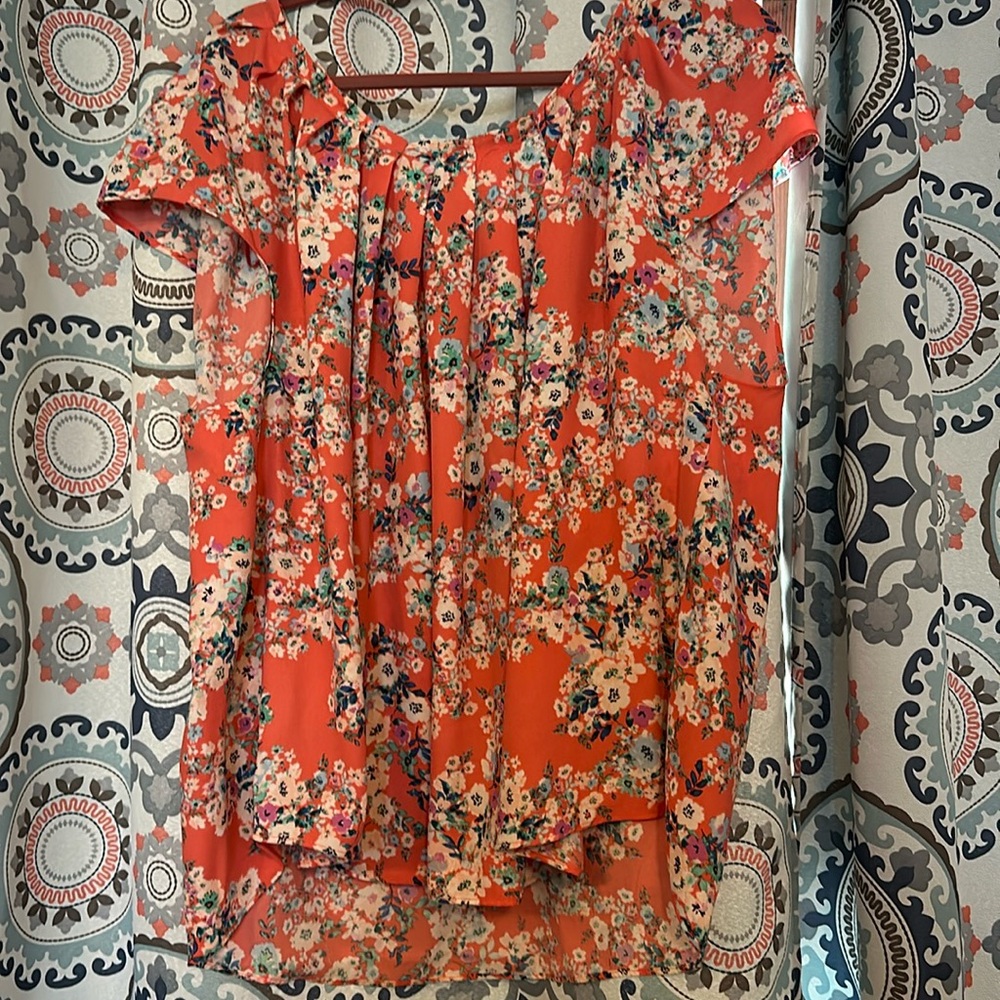 LC Lauren Conrad Top Size 1X